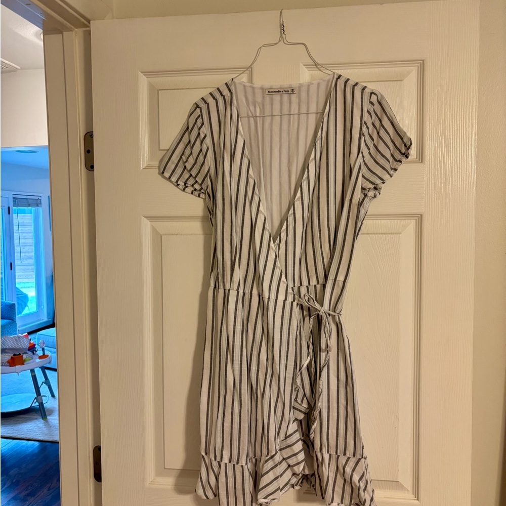 Abercrombie & Fitch Striped Mini Dress - Black and White